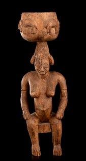 FIGURA FEMMINILE IN LEGNO
Africa...  - Auction Arte Asiatica, Africana e Precolombiana - Bertolami Fine Art - Casa d'Aste