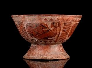 AN INCISED AND PAINTED POTTERY STEM BOWL  - Auction Asian and Tribal Art - Bertolami Fine Art - Casa d'Aste