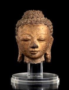 TESTA DI BUDDHA IN LACCA SECCA DORATA  
Birmania, XIX secolo...  - Auction Arte Asiatica, Africana e Precolombiana - Bertolami Fine Art - Casa d'Aste