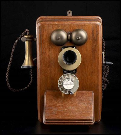 Apparecchio Telefonico del '900