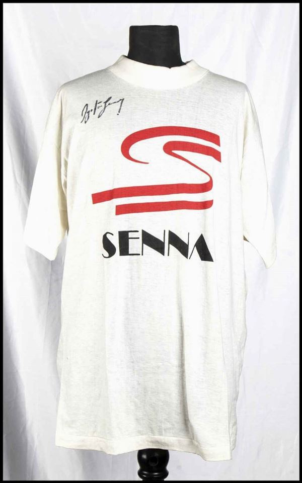 Senna, Ayrton da Silva (San Paolo, 21 marzo 1960 &#8211; Bologna, 1 maggio 1994) - Maglia con autografo...