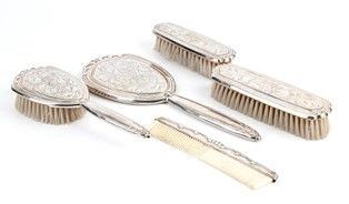 Set da toilette italiano in argento - Inizio XX secolo...