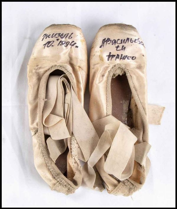 Scarpe da danza autografate...