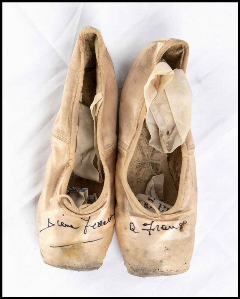 Ferrara, Diana - Scarpe da Danza Autografate