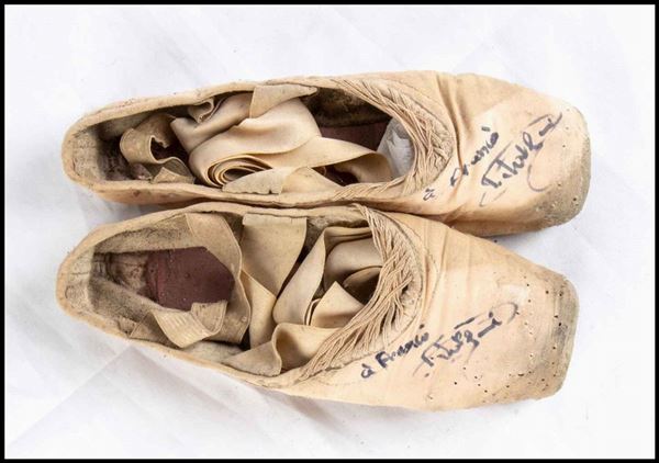 Scarpe da danza autografate...