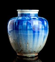 VASO IN CERAMICA &#8216;BIANCO E BLU&#8217; - Persia, XIX secolo

27 x 18 cm

Provenienza: collezione privata italiana....