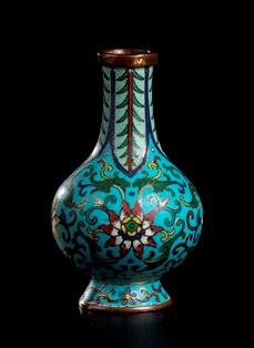 Piccolo Vaso a Bottiglia in Metallo con Smalti Cloisonné