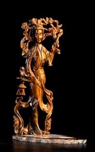 Figura Femminile in Occhio di Tigre