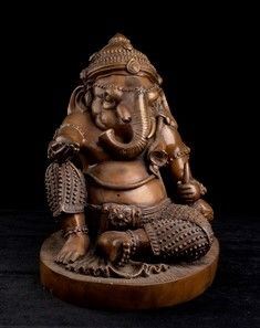 India, XIX-XX secolo

La divinità raffigurata seduta in posa rilassata su base ...  - Auction Arte Asiatica e Tribale - Bertolami Fine Art - Casa d'Aste