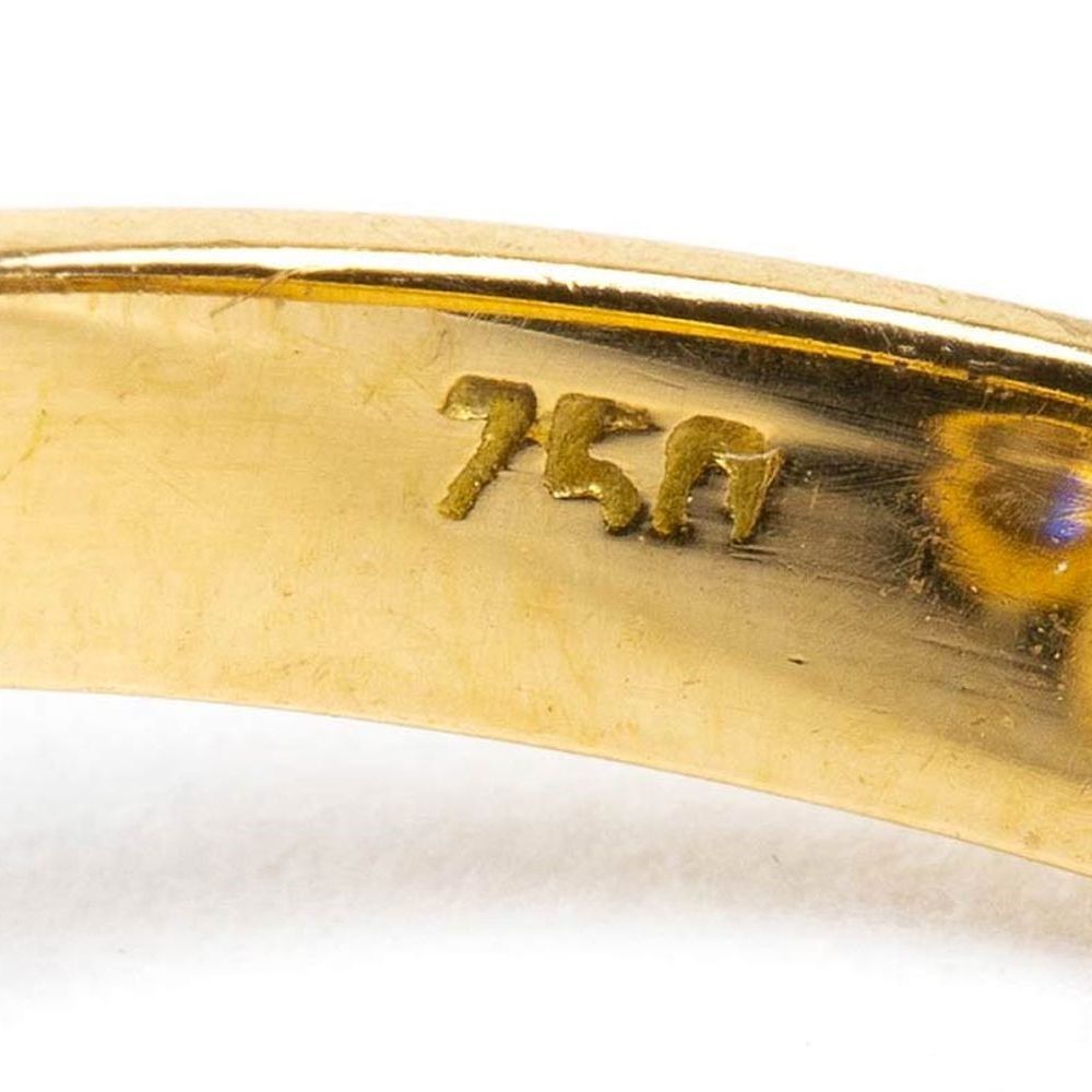 Anello in Oro con Tre Diamanti ...