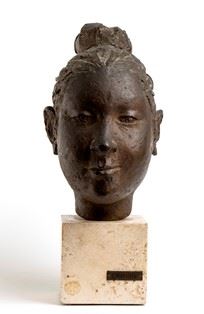 Busto con Ritratto di Fanciulla