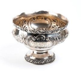 Punch bowl americana in argento - XIX secolo, argentiere GORHAM MFG Co....  - Auction Gioielli, argenti, orologi, avori e cabinet de curiosités - Bertolami Fine Art - Casa d'Aste