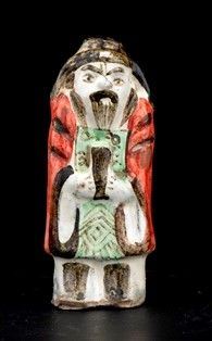 FIGURA IN CERAMICA CIZHOU DIPINTA IN POLICROMIA - Cina, probabilmente dinastia Ming

11 x 5 cm

Provenienza: collezione privata i...
