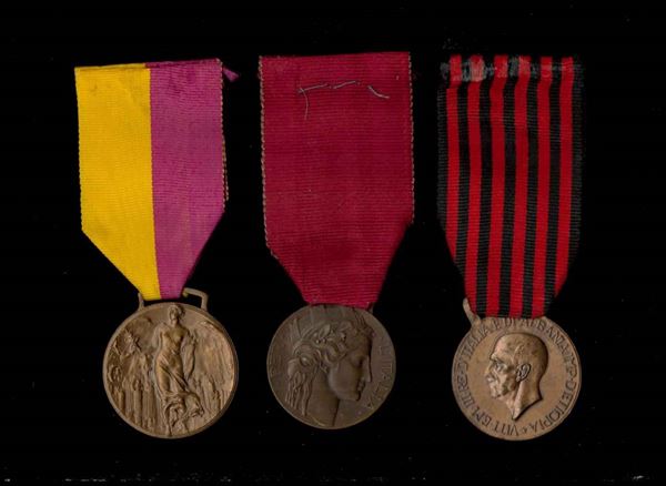 Lot of three medals, Albania, March on Rome and Volunteer for the Great War...