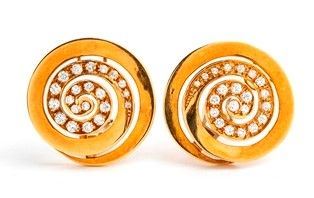 Paio di orecchini con motivo a spirale in oro e diamanti - firmato BULGARI ...