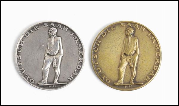 Lotto di due medaglie commemorative dell’annessione della SAAR...