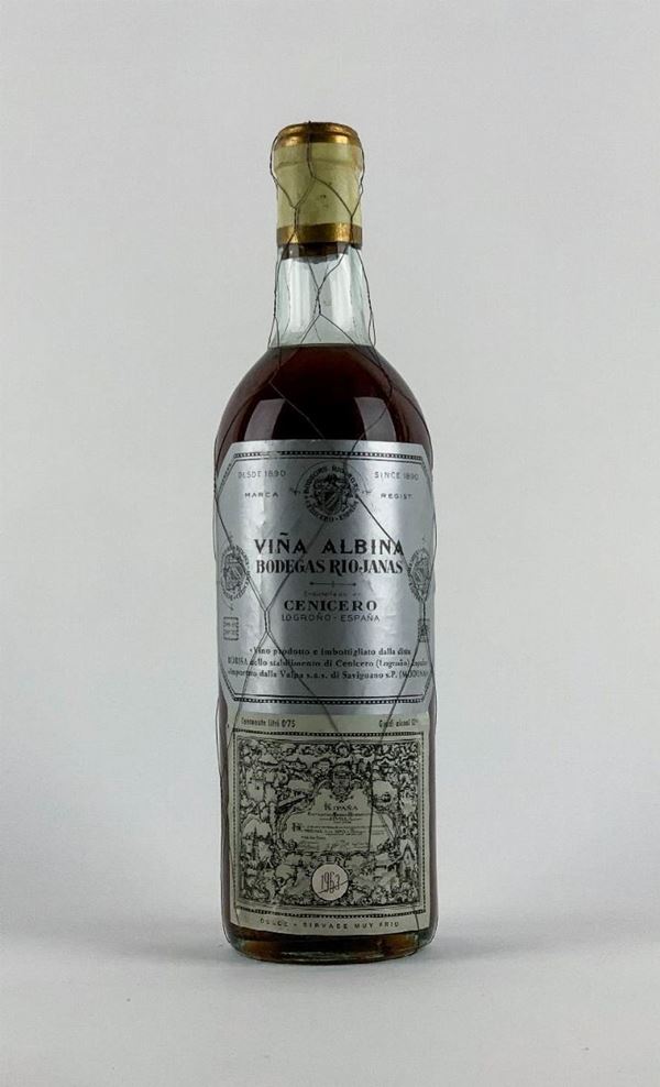 Cenicero, Viña Albina Bodegas Riojanas...