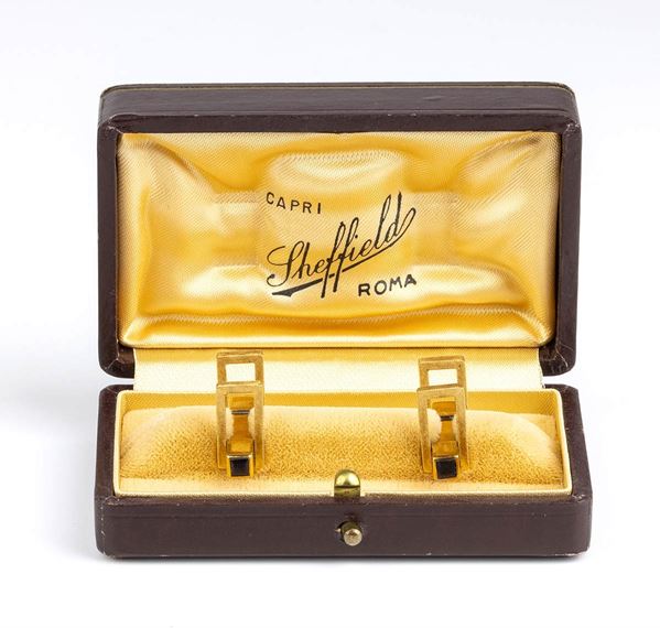 Synthetic sapphire gold cufflinks ...