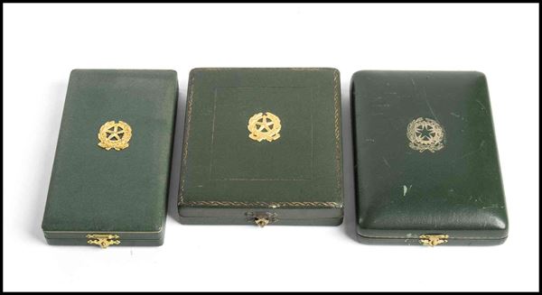 Lot of 3 Merit Crosses of the Italian Republic...  (Ordini Cavallereschi e Medaglie...)  - Auction Militaria, Medals and Orders of Chivalry - Bertolami Fine Art - Casa d'Aste