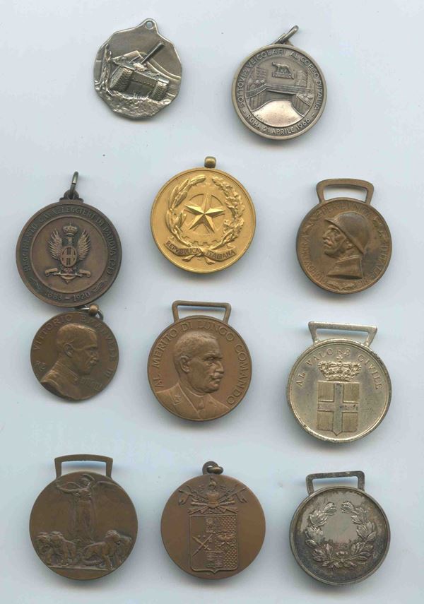 Lotto di 11 medaglie...  - Asta Militaria, Ordini cavallereschi e altri cimeli: Con la Collezione Aldo Soligo e la Successione Giovanni Martini - Bertolami Fine Art - Casa d'Aste