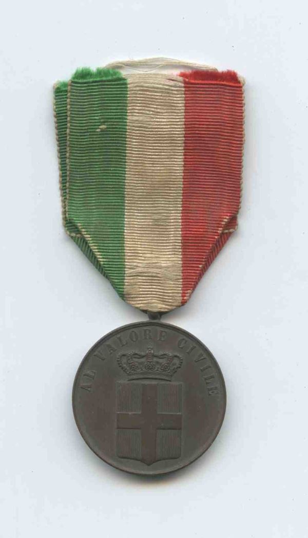 Medaglia al valor civile...  - Asta Militaria, Ordini cavallereschi e altri cimeli: Con la Collezione Aldo Soligo e la Successione Giovanni Martini - Bertolami Fine Art - Casa d'Aste