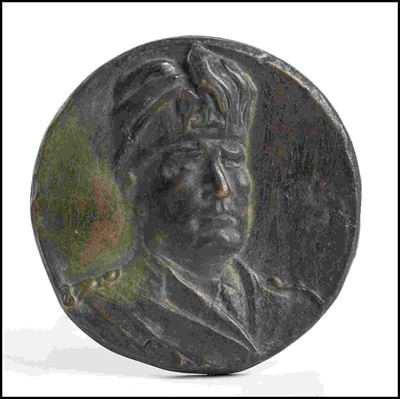 Placchetta Tonda con Ritratto di Benito Mussolini
