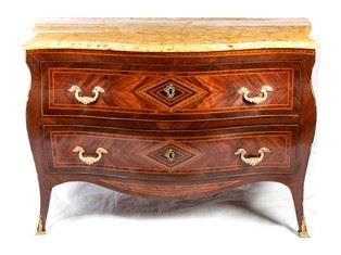 Casettone napoletano intarsiato del XVIII secolo in legno di noce ...