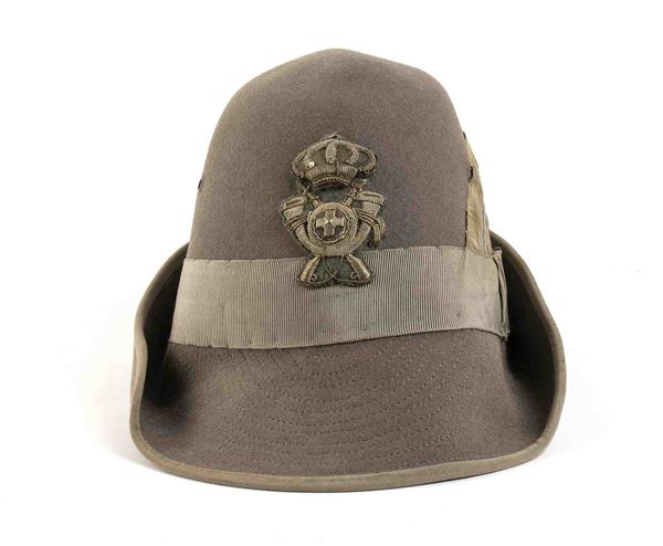 Grande Guerra
Cappello m.909 da maggiore degli Alpini...
