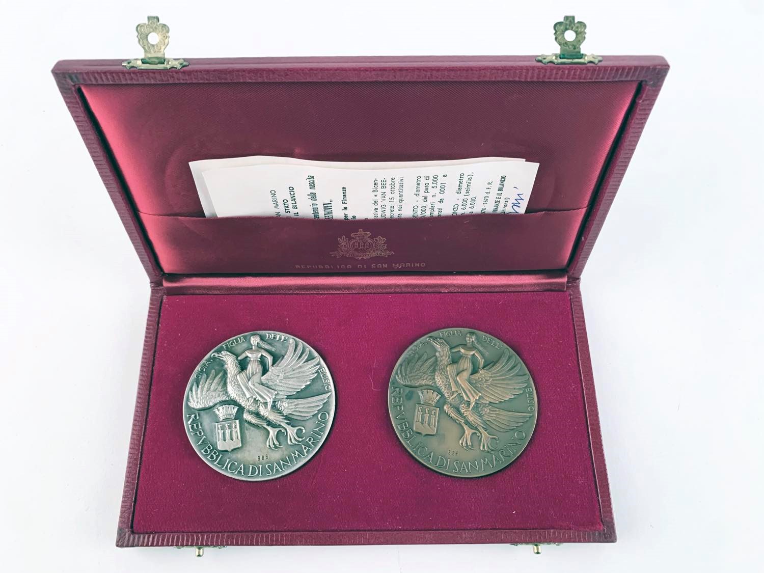 San Marino. Dittico Medaglie Beethoven Bicentenario della Nascita 1970. Ag (60 MM - 115 G), Ae (6...