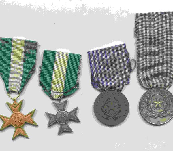 Lot of 2 medals and 2 crosses...  (Ordini Cavallereschi e Medaglie...)  - Auction Militaria, Medals and Orders of Chivalry - Bertolami Fine Art - Casa d'Aste