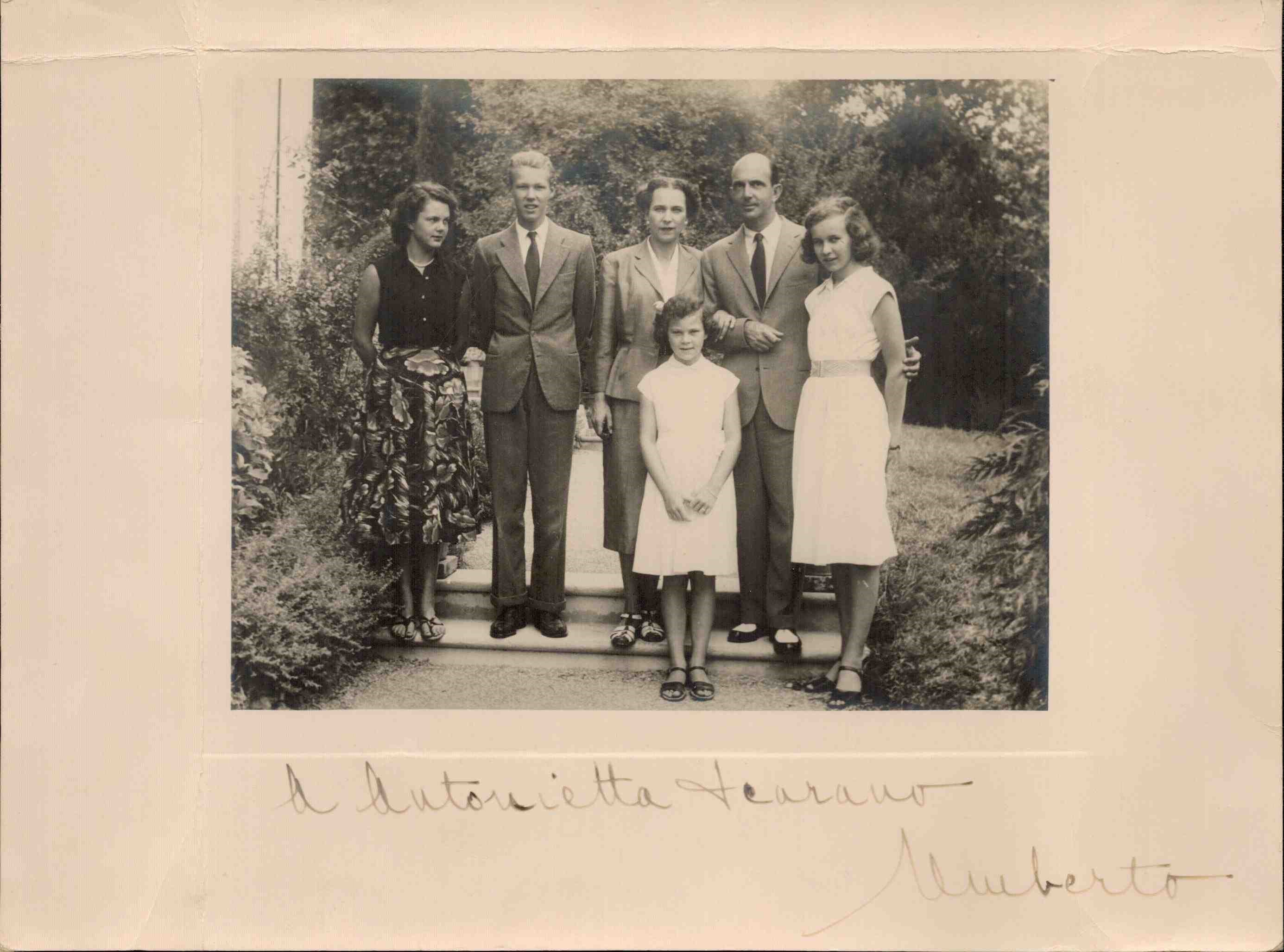 Foto con Dedica di Umberto II con Famiglia