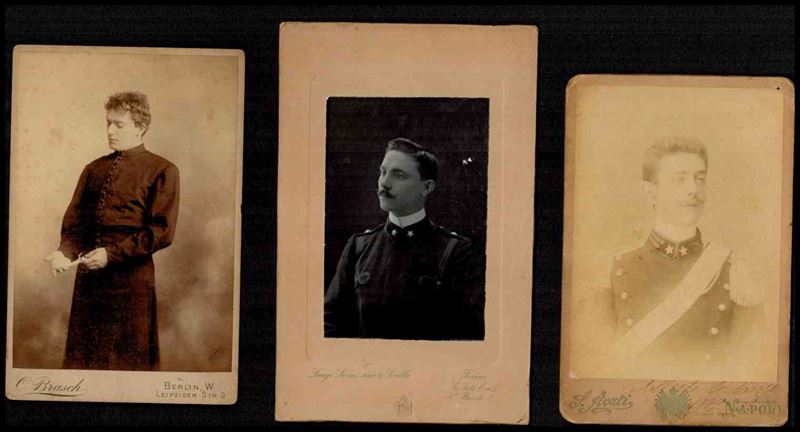 Lotto di 3 Foto con Giovani Membri della Famiglia Reale