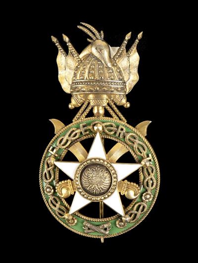 Ordine di Skanderbeg, Insegna del Cavaliere Ufficiale