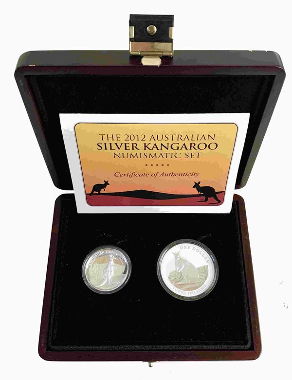AUSTRALIA. Kangaroo Numismatic Set 2012. Solo 495 coniati. Totale di 2 Oz Ag. I...