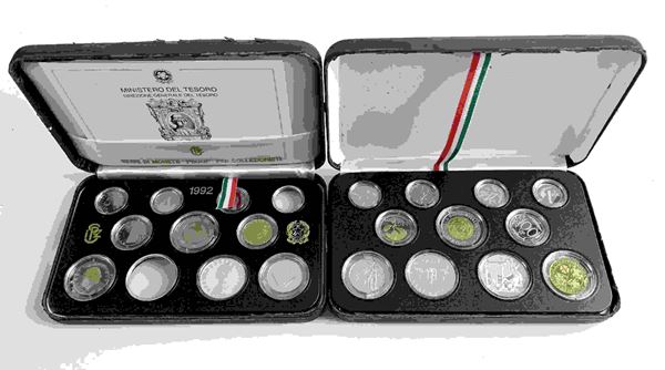 REPUBBLICA ITALIANA. Monetazione in lire. Lotto composto da n. 4 serie division...  - Asta Monete e medaglie moderne Italiane ed Estere - Bertolami Fine Art - Casa d'Aste