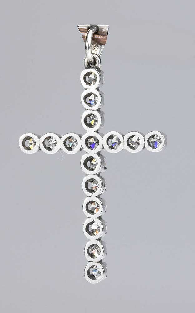 Pendente a Forma di Croce con Diamanti...