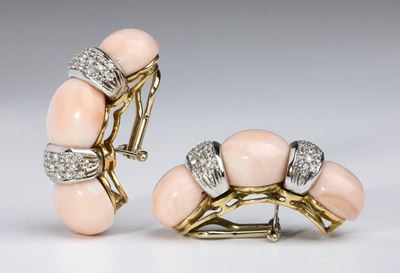 Orecchini in Oro, Corallo Rosa e Diamanti